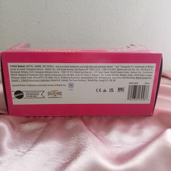 HOTWHEELS 4 Pack Barbie Corvette Convertible Set Die Cast Toy Cars 2023 - Picture 5 of 6